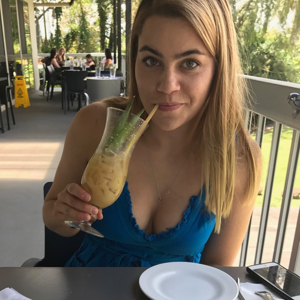 Meet your Posher, Dani